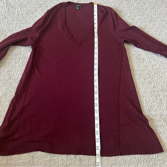 Ann Taylor Sweater Womens XS Burgundy Cashmere Blend V Neck Preppy Classic - Picture 10 of 12